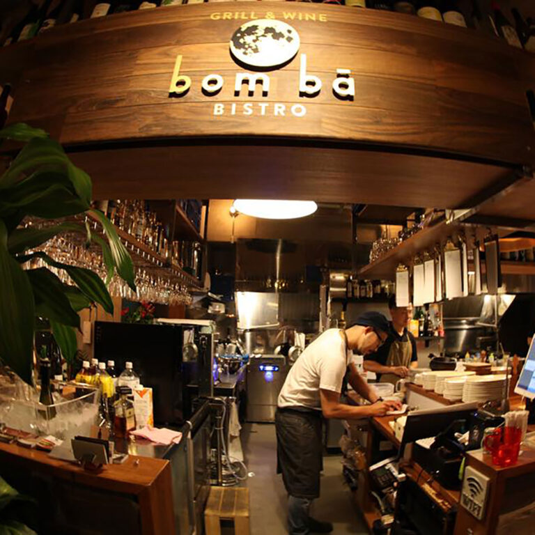 BISTRO bom ba